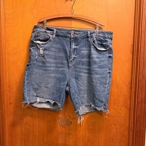 Judy Blue Medium Blue Denim Shorts with Zip Fly